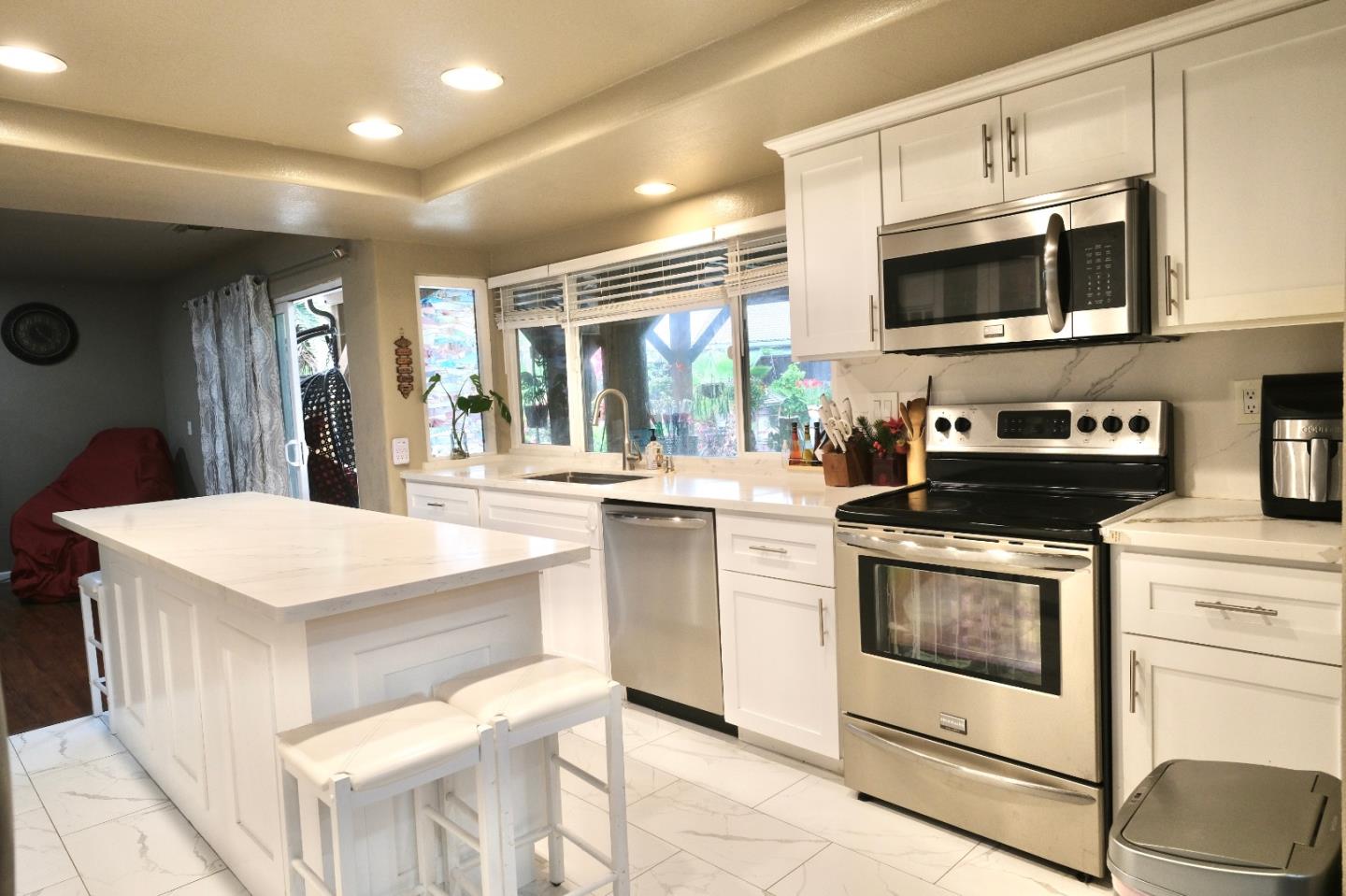 5076 Cineraria Court