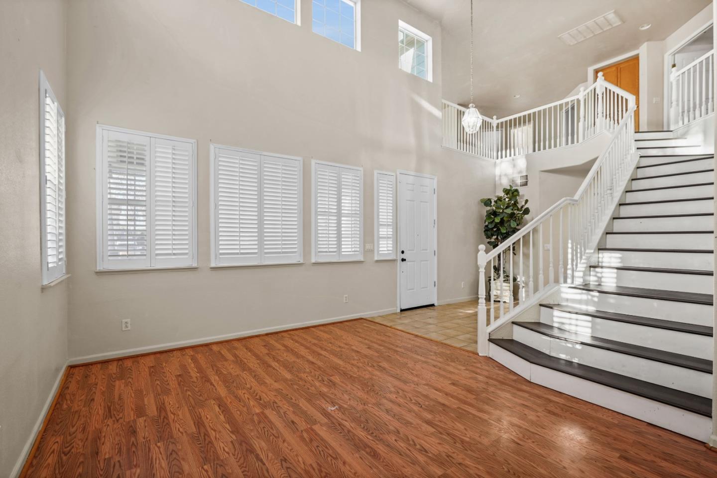 5071 Moorcroft Circle