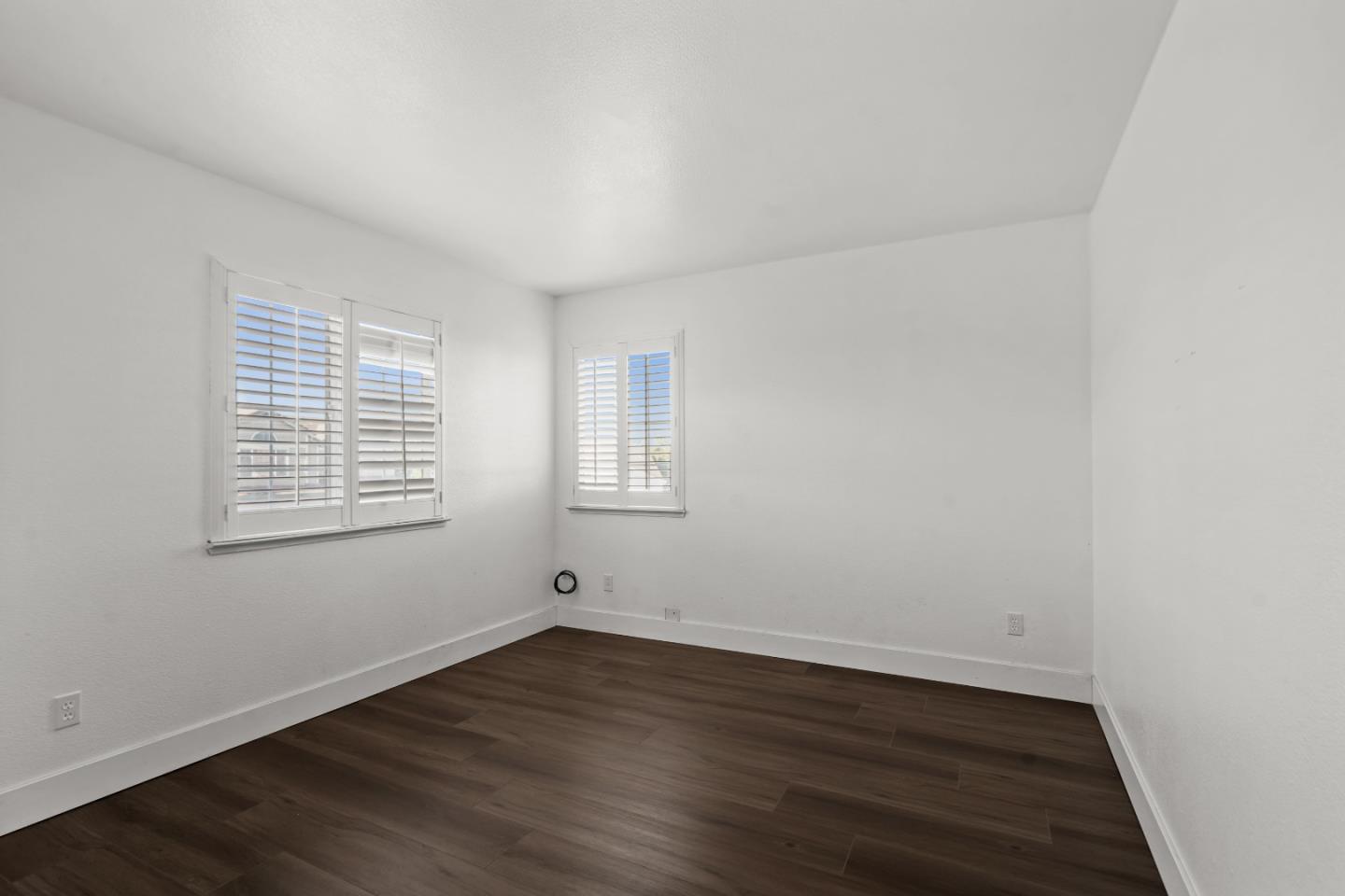 5071 Moorcroft Circle