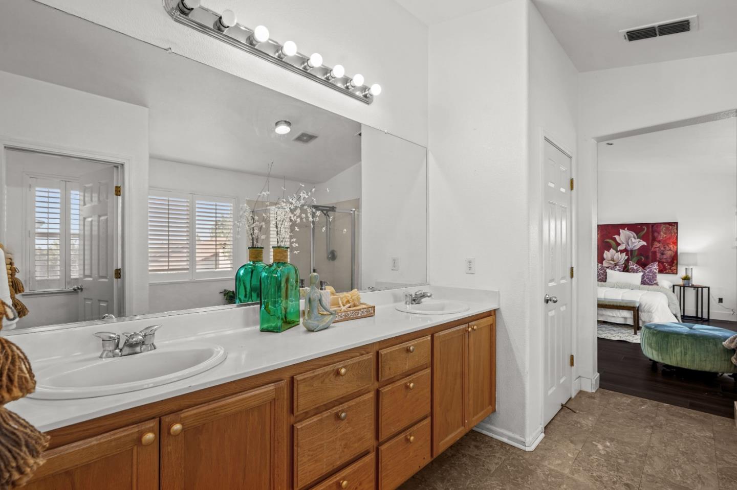 5071 Moorcroft Circle