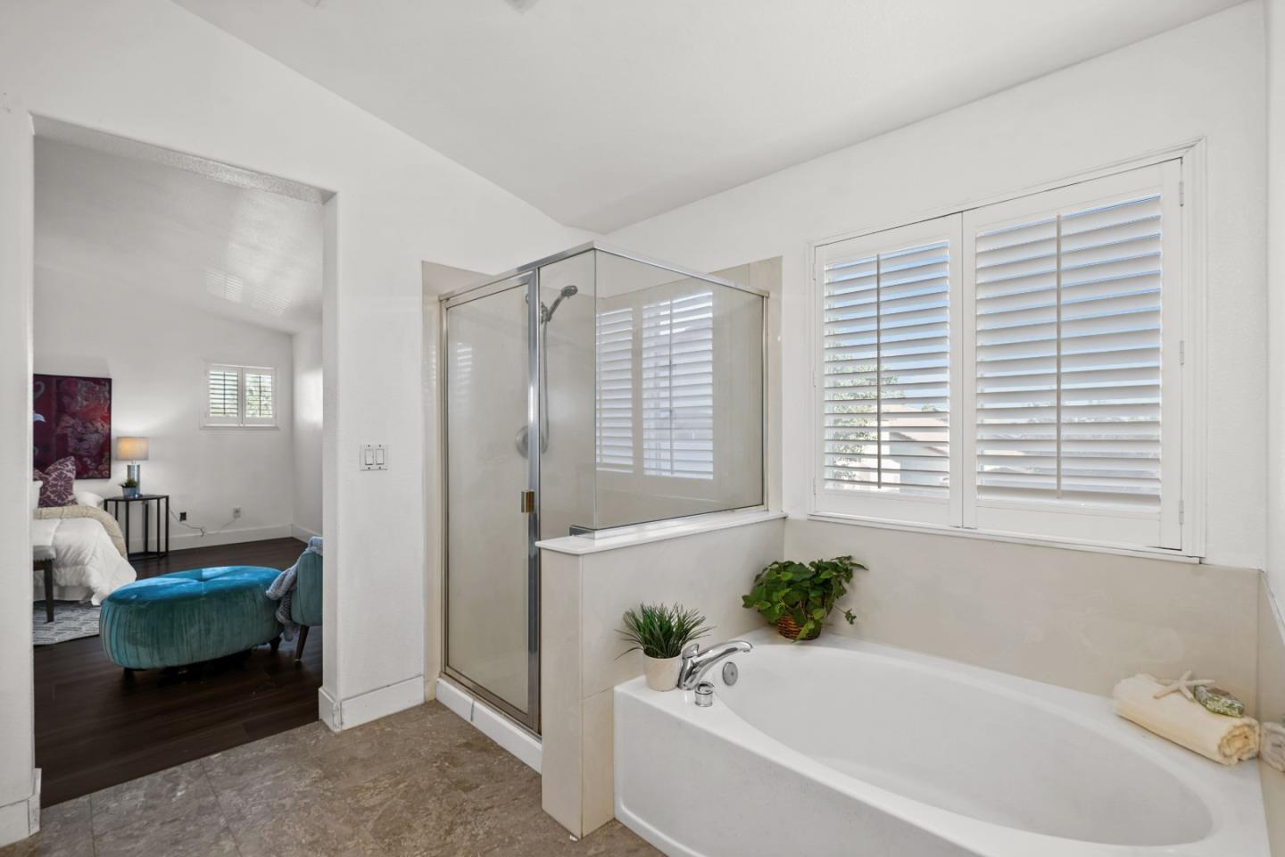 5071 Moorcroft Circle