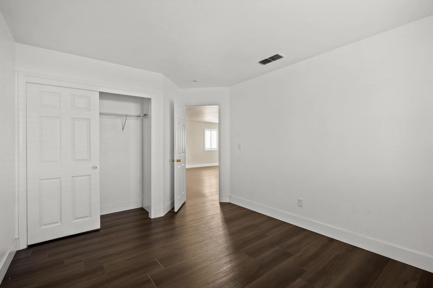 5071 Moorcroft Circle