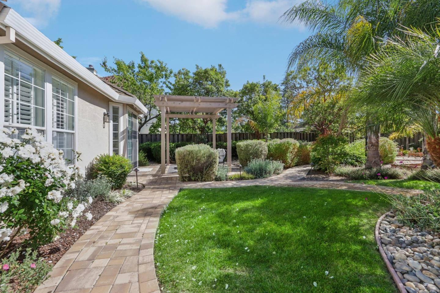 2161 Shadow Ridge Way