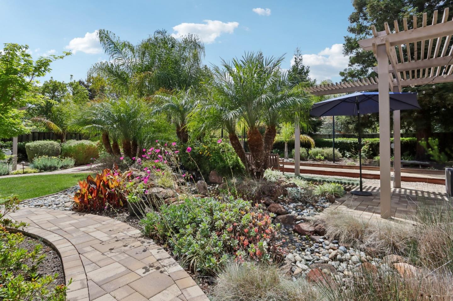 2161 Shadow Ridge Way