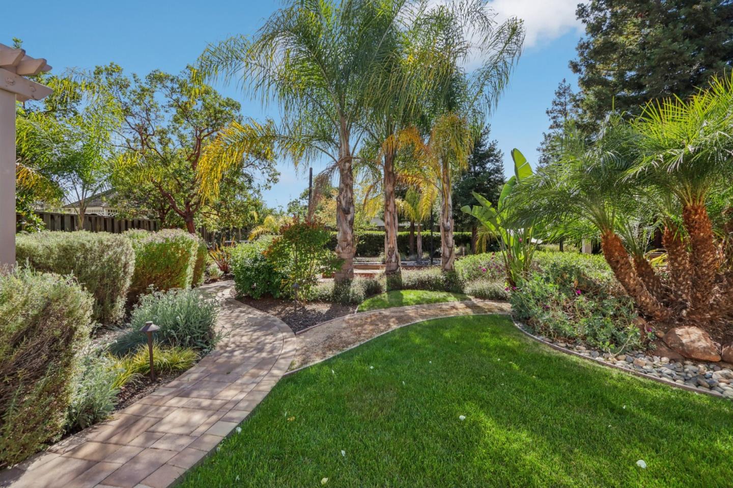 2161 Shadow Ridge Way