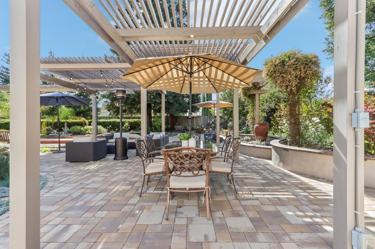 2161 Shadow Ridge Way