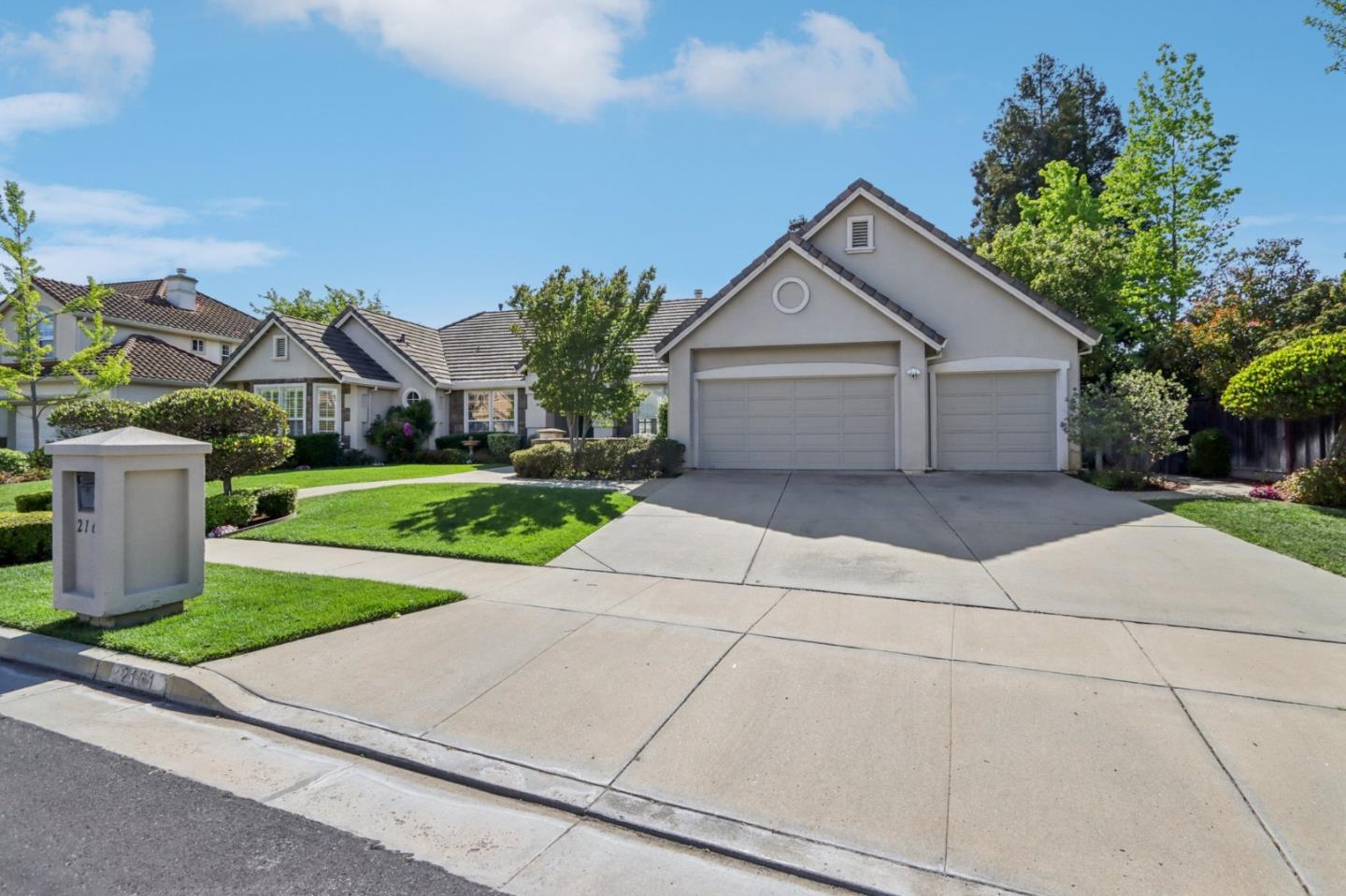 2161 Shadow Ridge Way