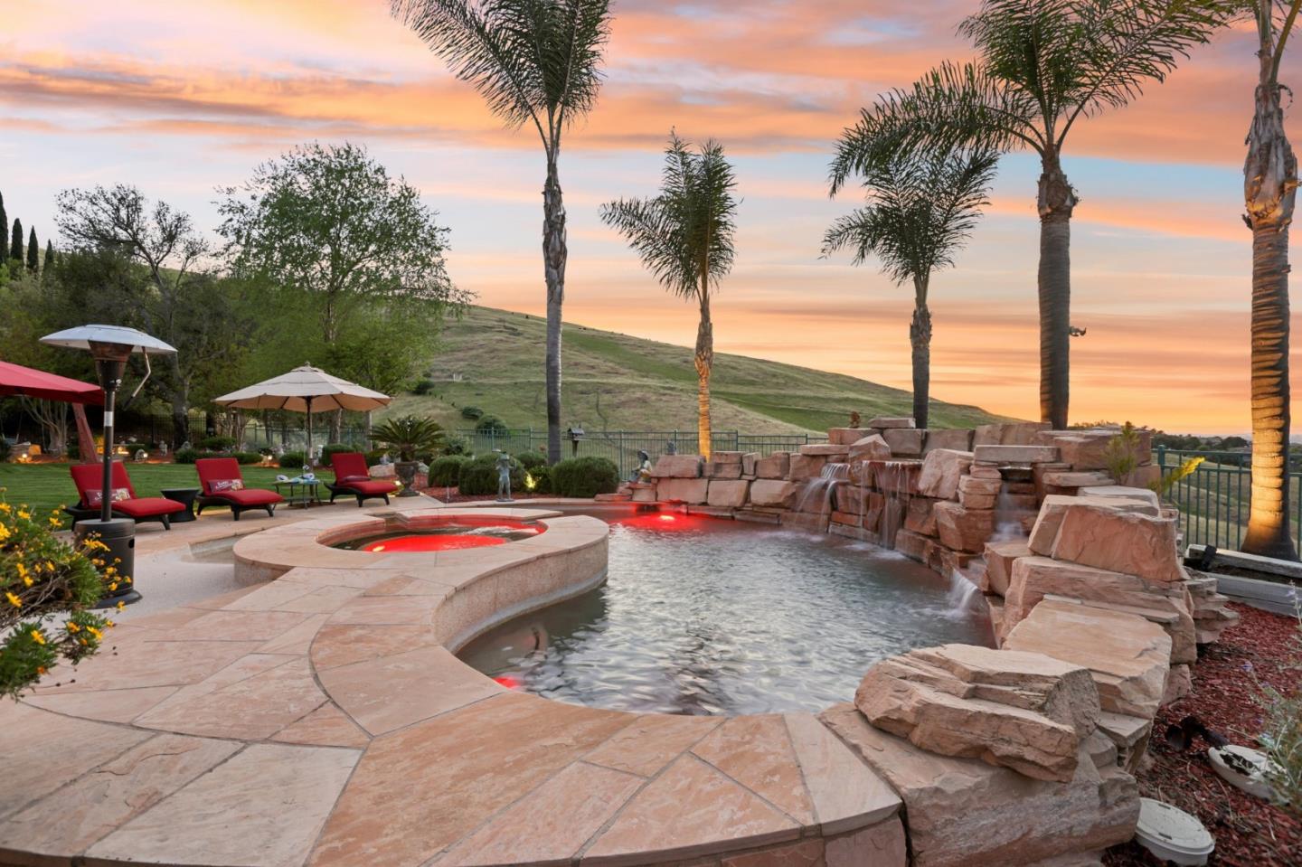 4903 Eastbourne Court