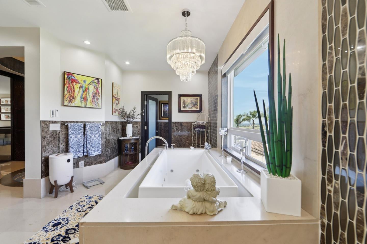 4903 Eastbourne Court