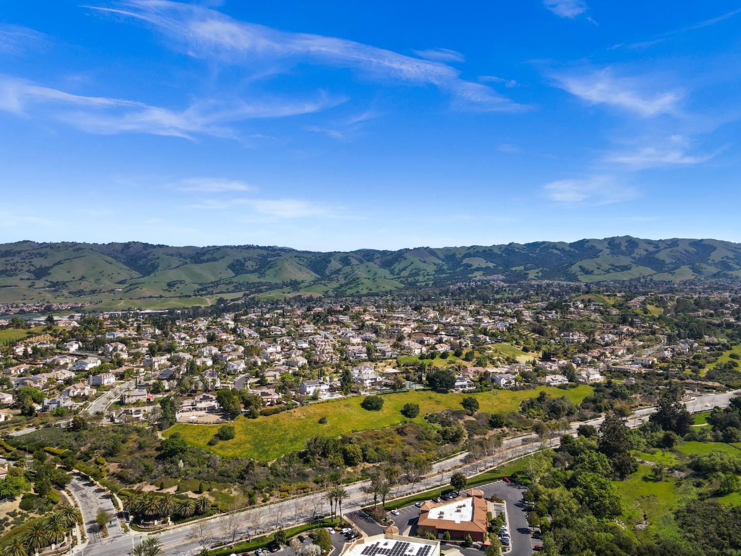 4903 Eastbourne Court