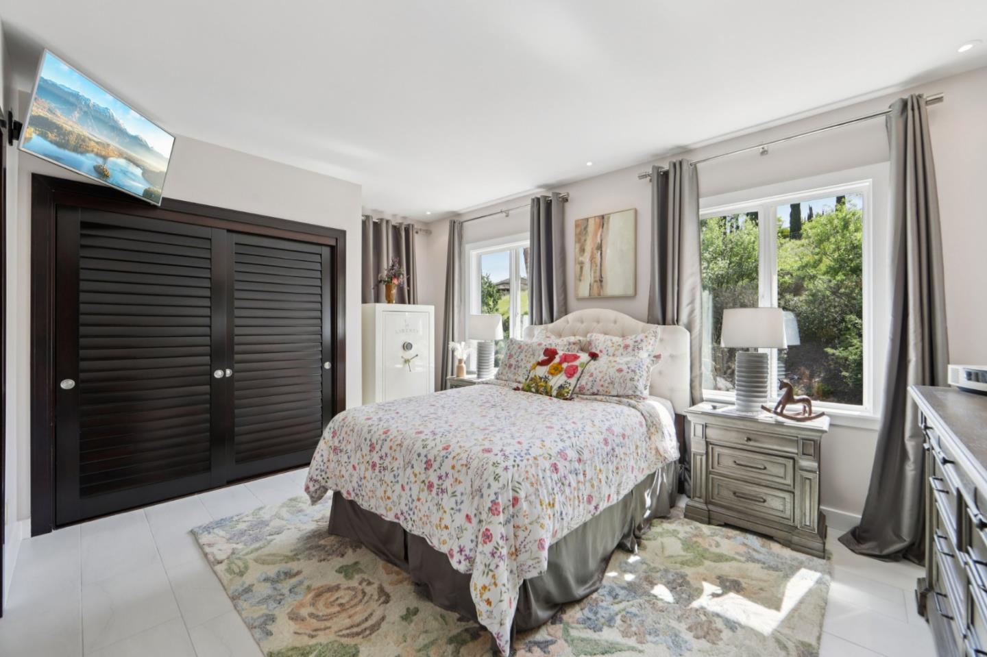 4903 Eastbourne Court