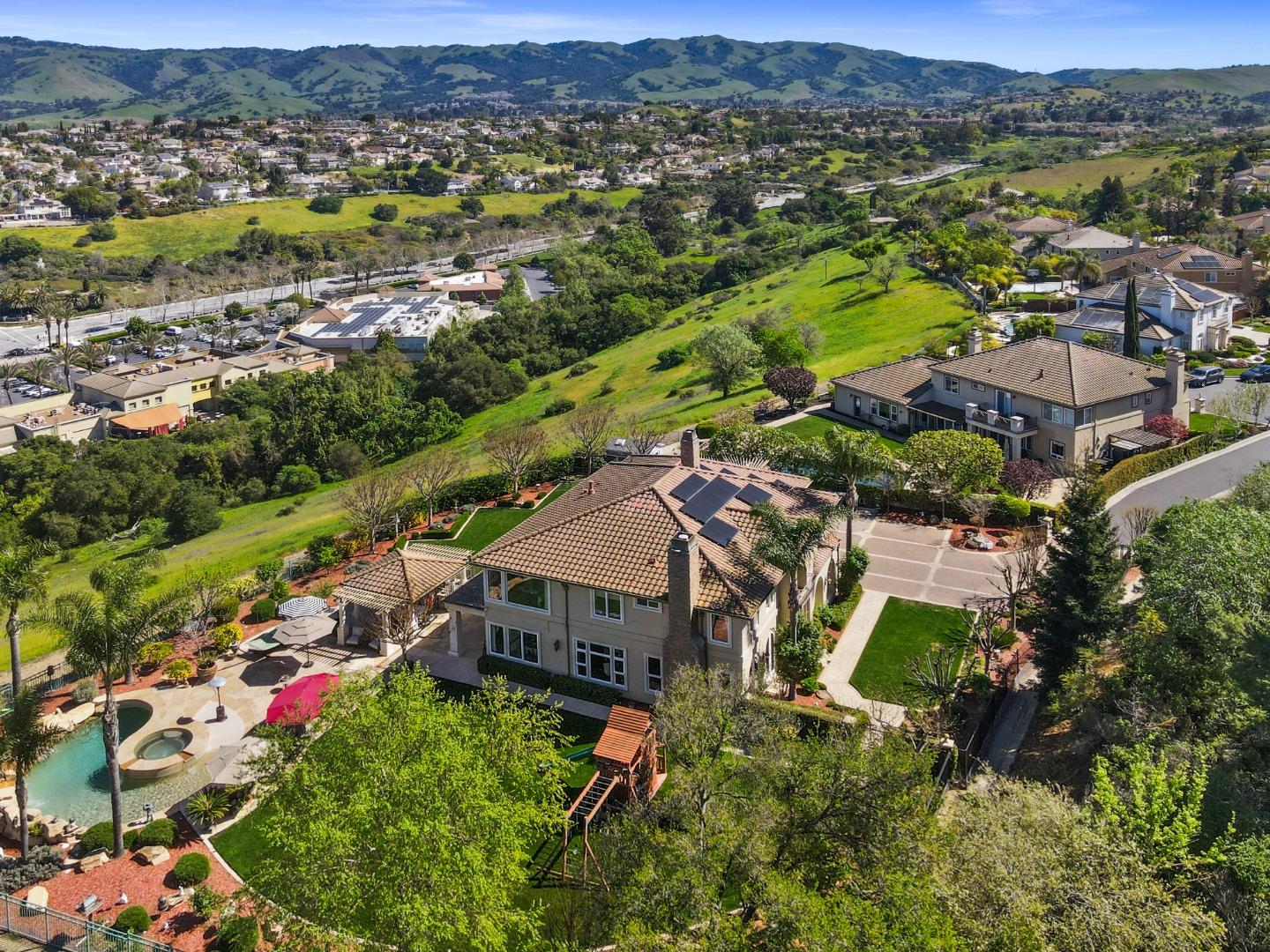 4903 Eastbourne Court