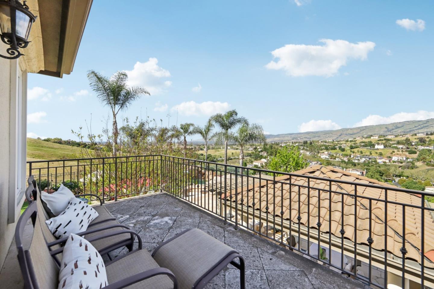 4903 Eastbourne Court