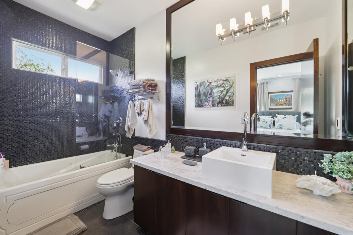 4903 Eastbourne Court