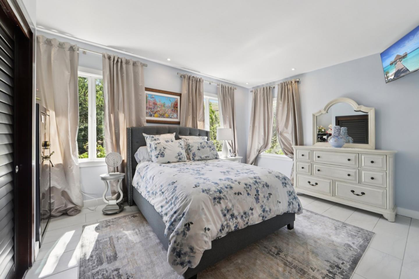 4903 Eastbourne Court