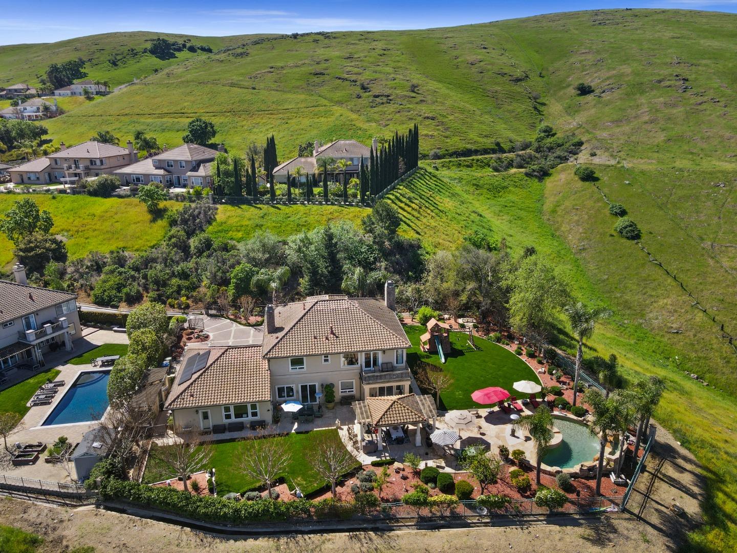 4903 Eastbourne Court