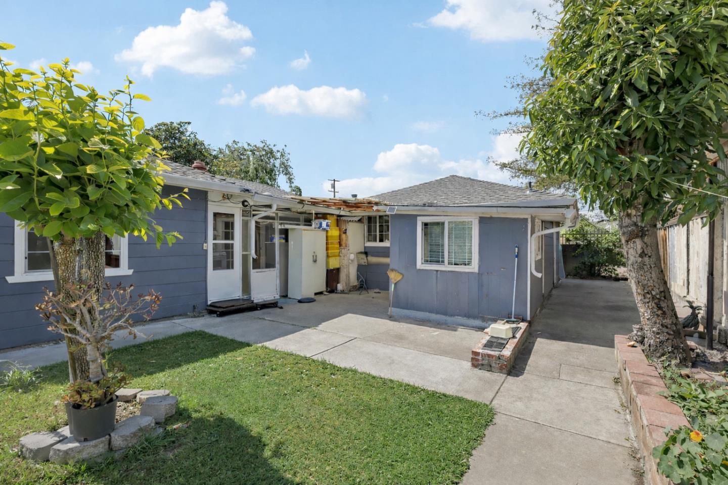 2982 Edison Drive