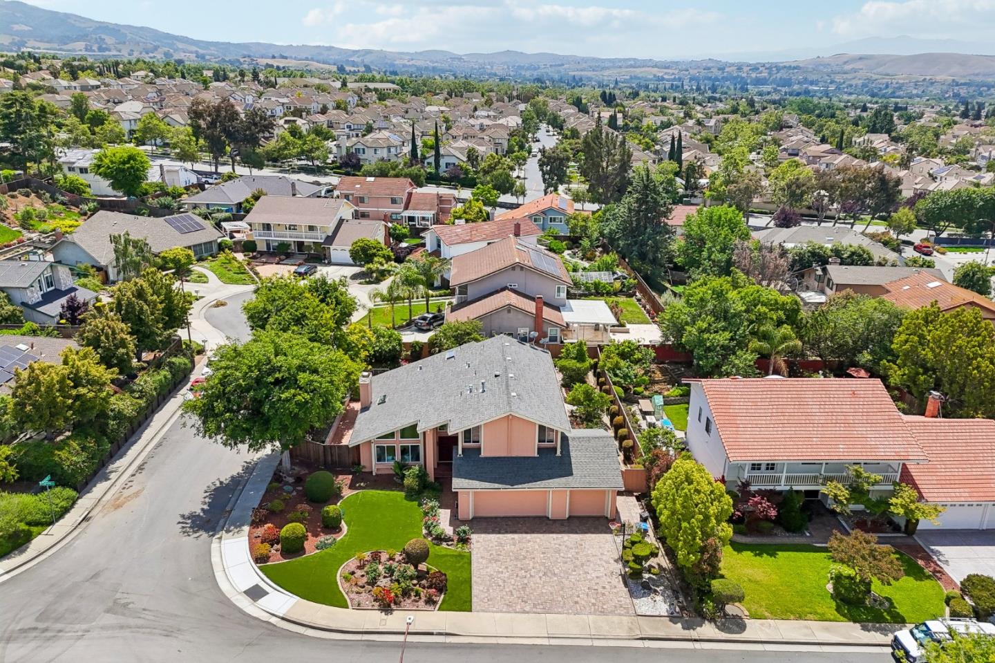 3393 Belgrove Circle