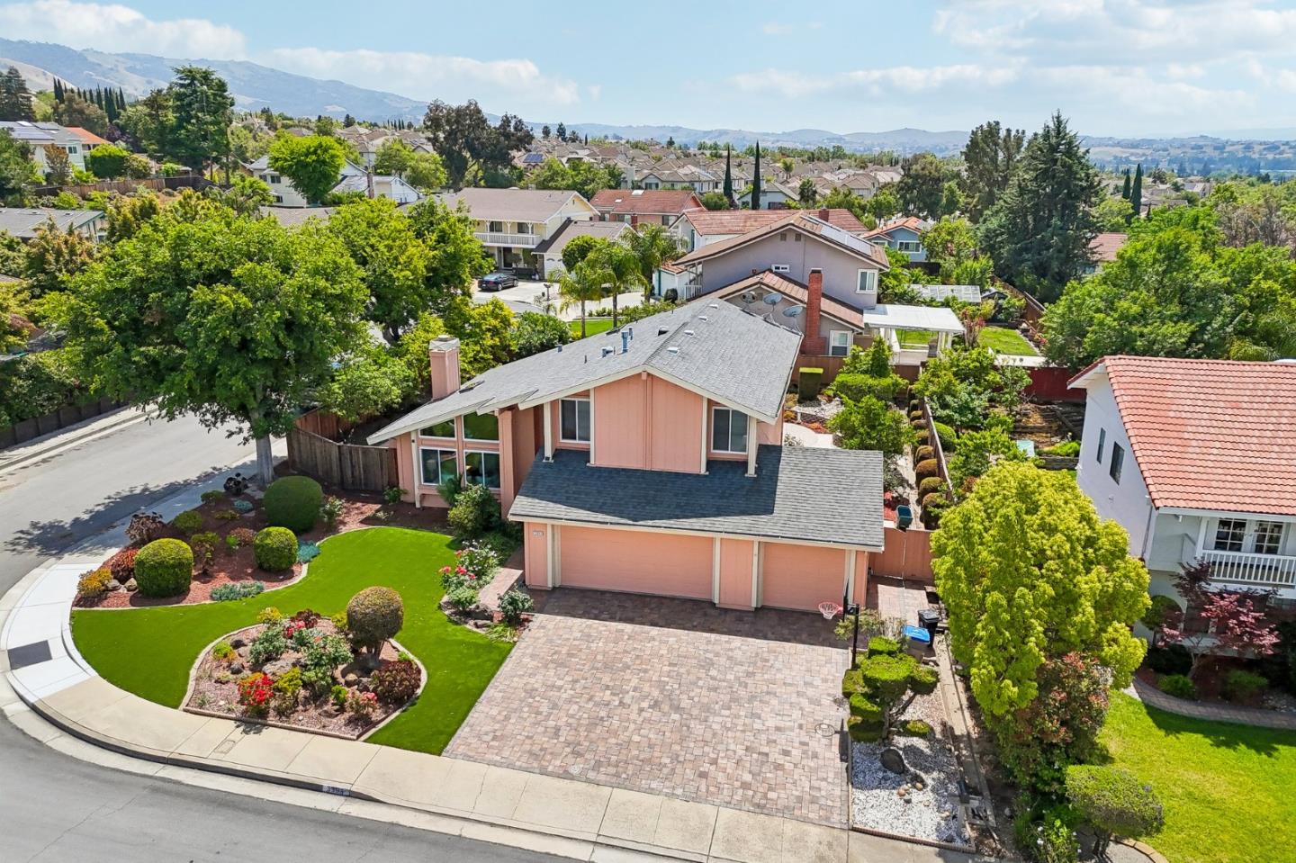 3393 Belgrove Circle