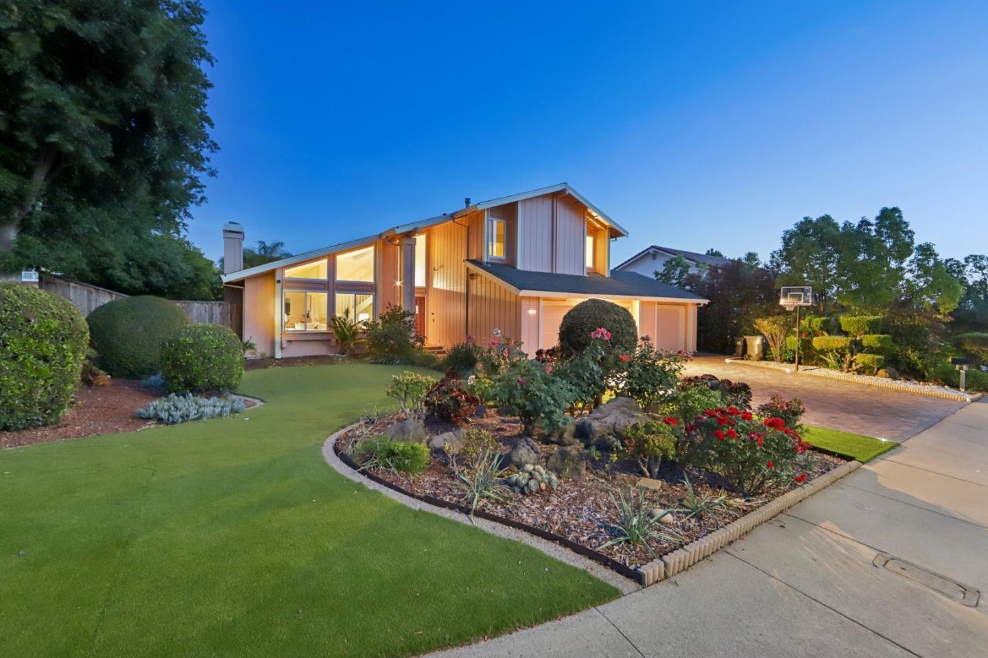 3393 Belgrove Circle