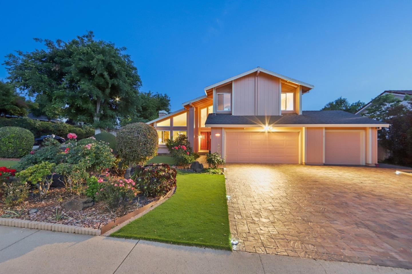 3393 Belgrove Circle