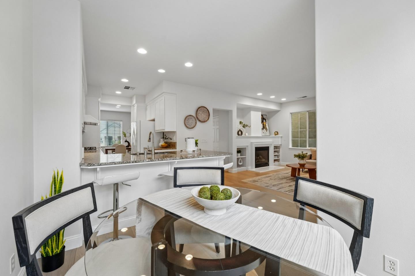 3732 Evangelho Circle