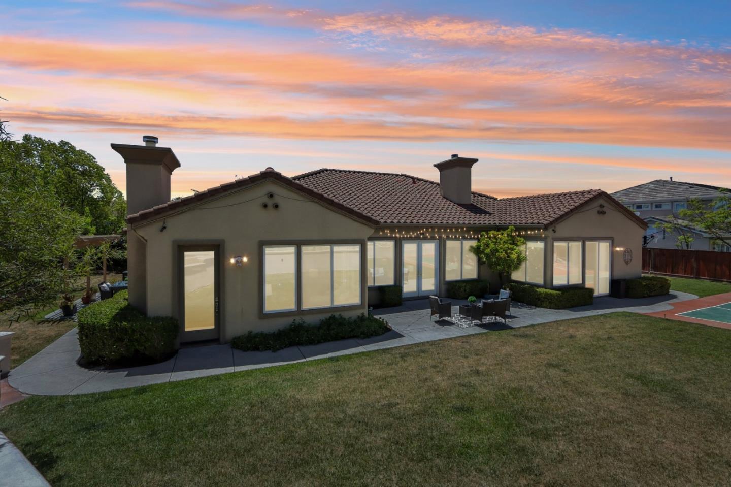 5382 Beaumont Canyon Drive