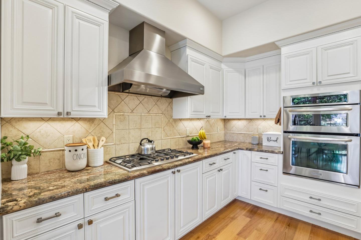 5238 Saint Annes Court