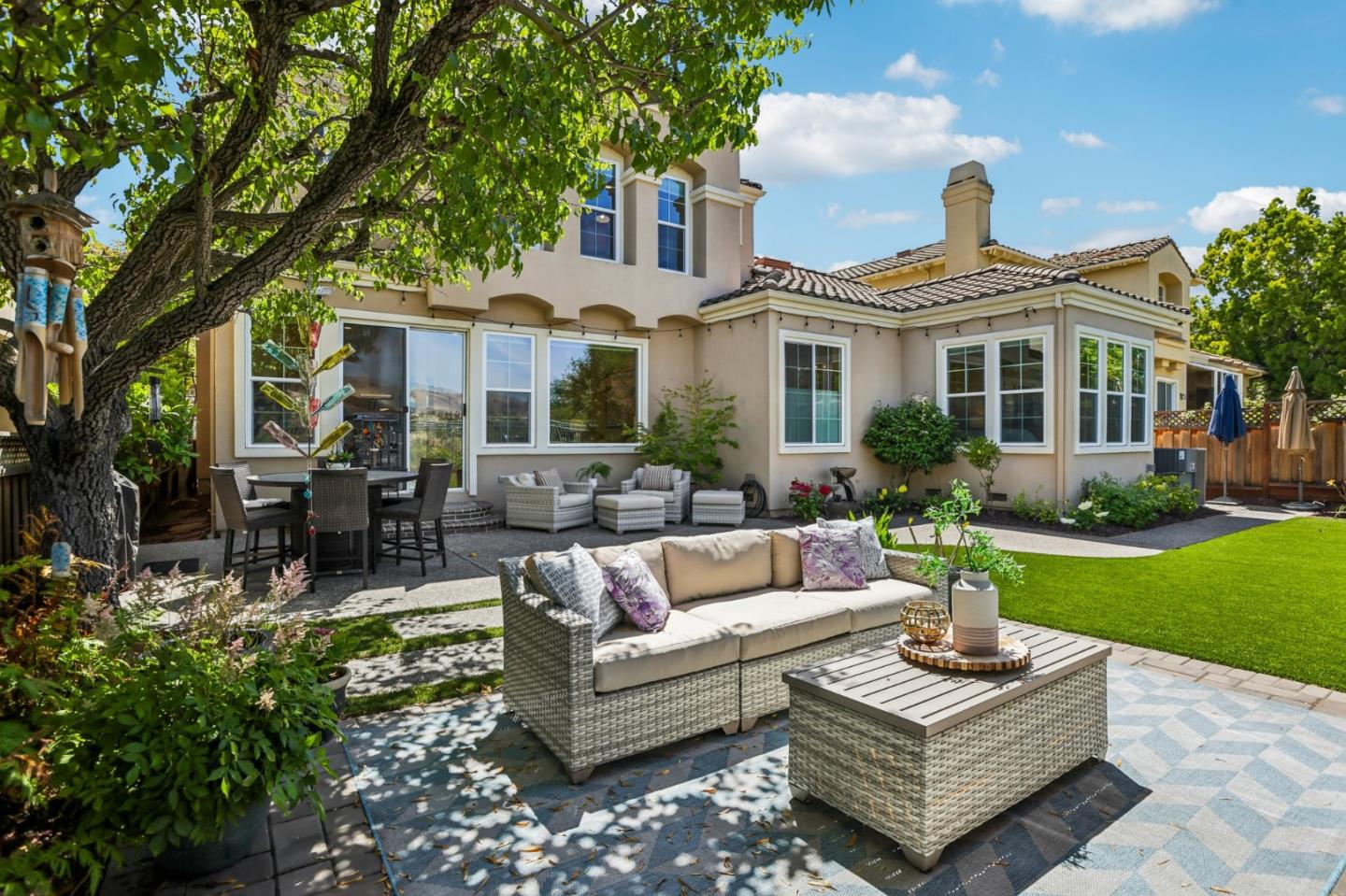5238 Saint Annes Court
