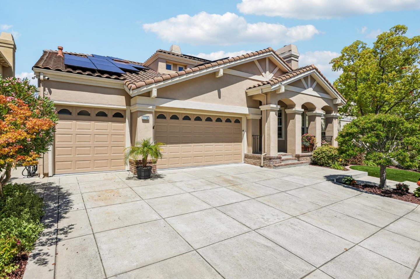 5238 Saint Annes Court