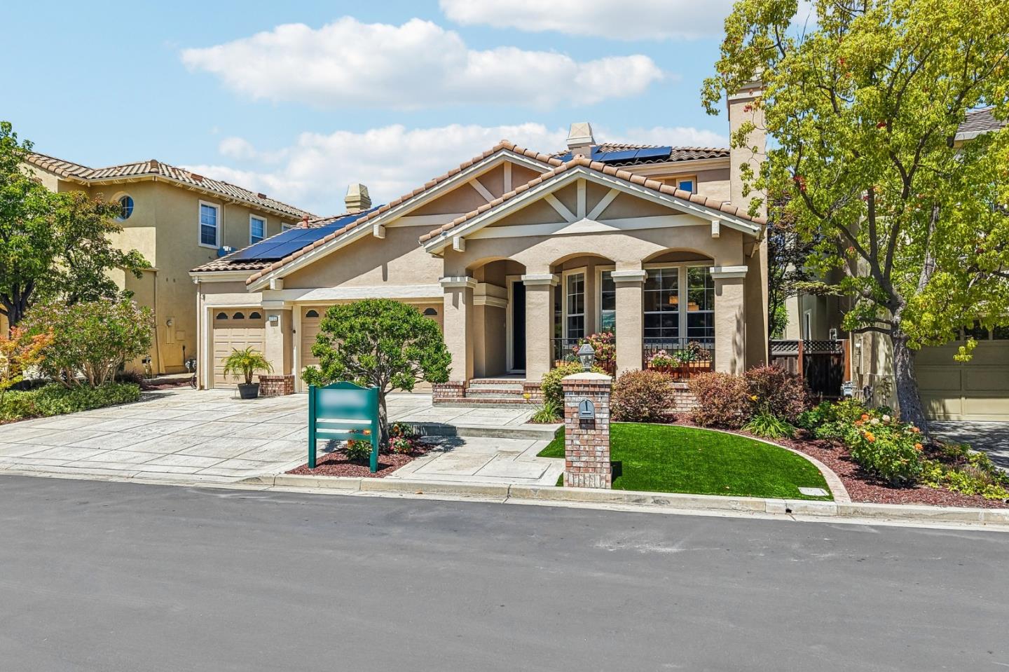 5238 Saint Annes Court