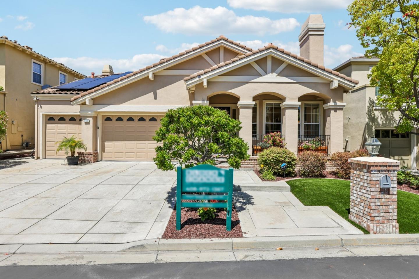 5238 Saint Annes Court