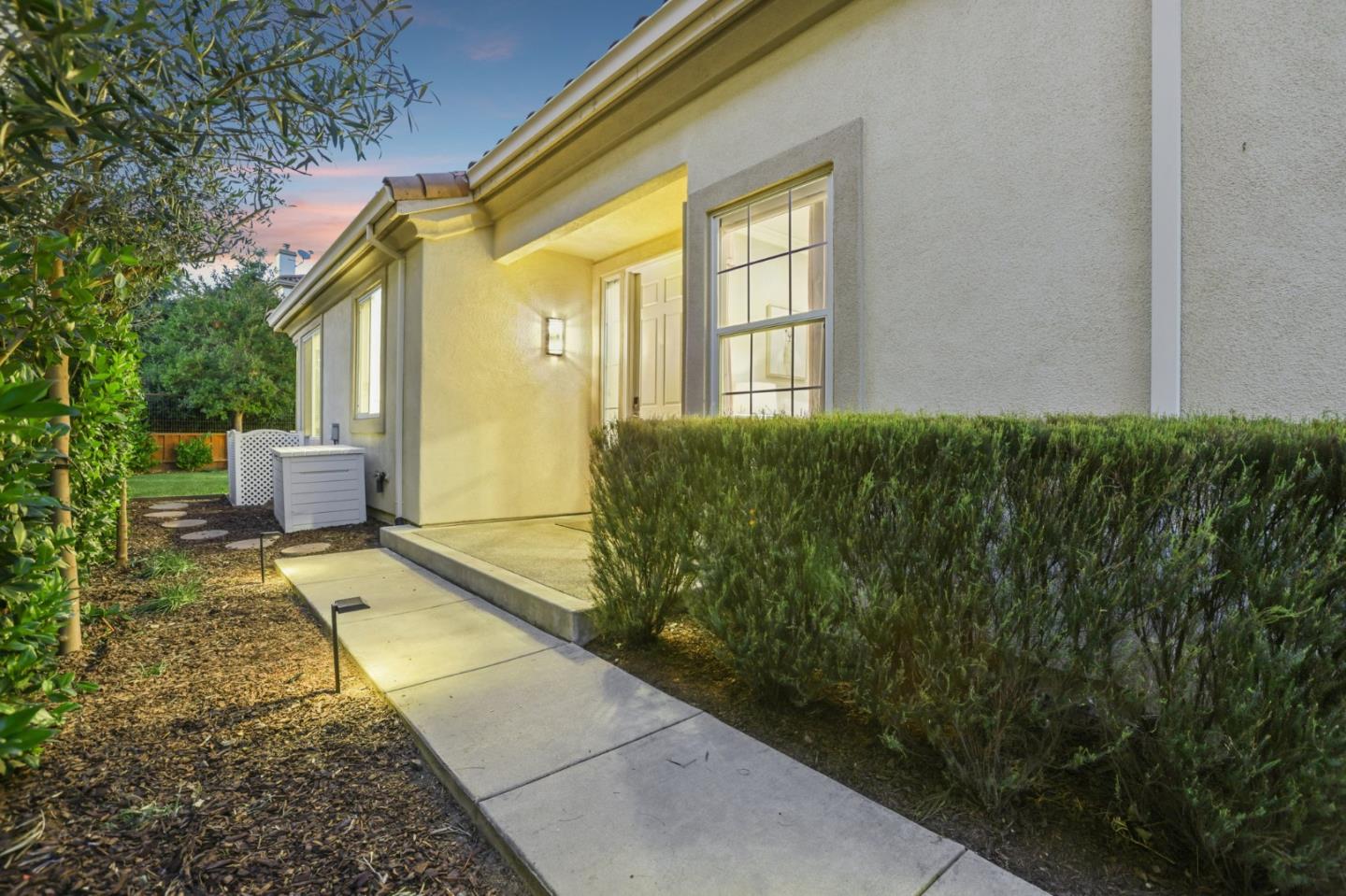 5869 Pistoia Way