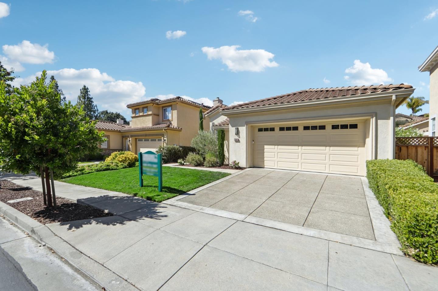 5869 Pistoia Way
