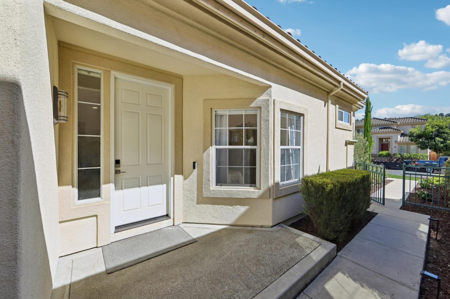5869 Pistoia Way