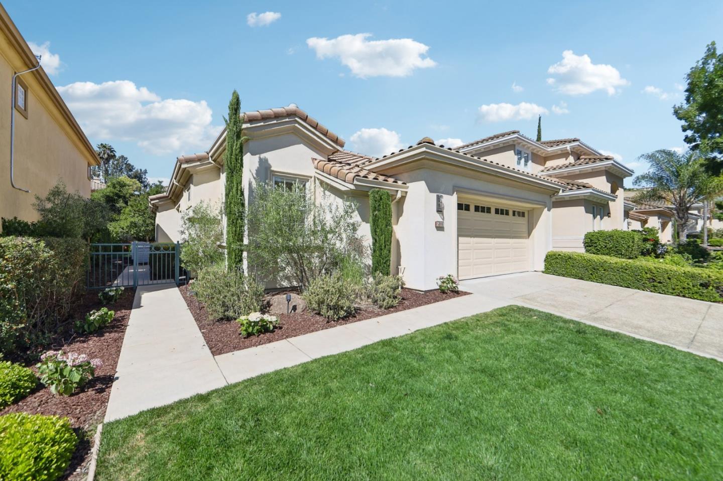 5869 Pistoia Way