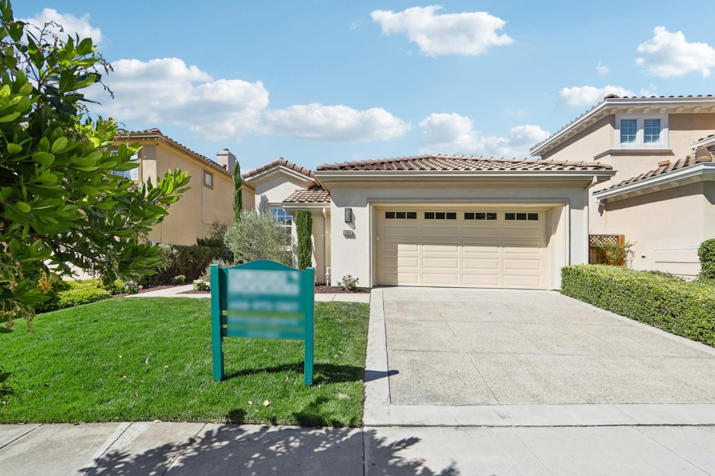 5869 Pistoia Way