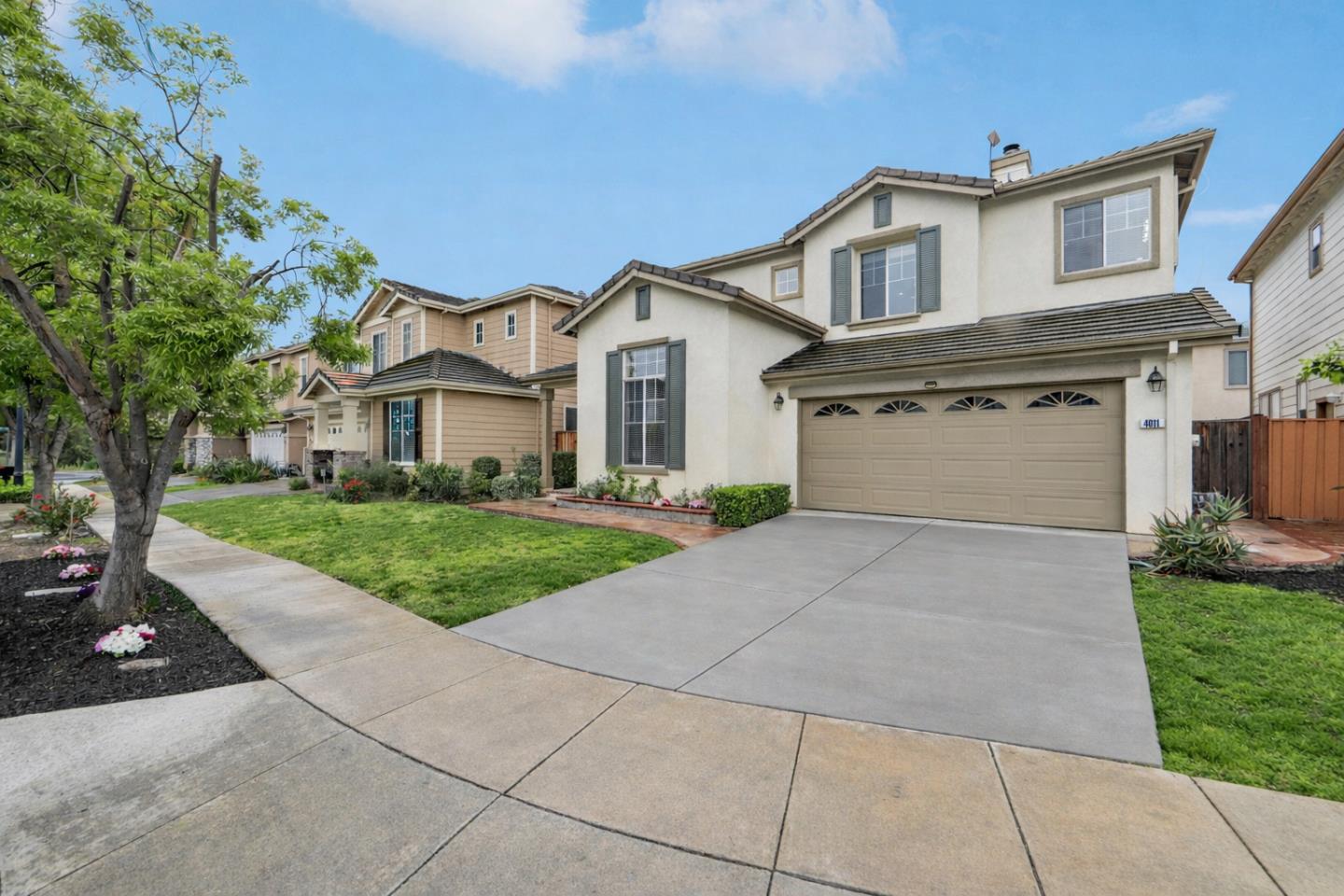 4011 Greenyard CT