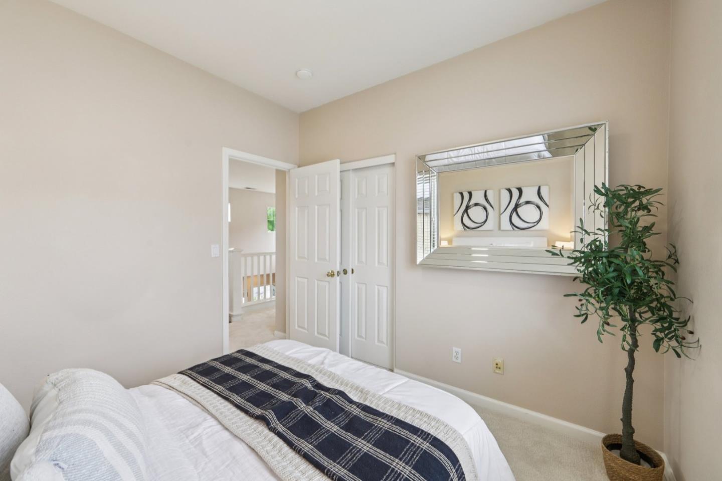 4011 Greenyard CT
