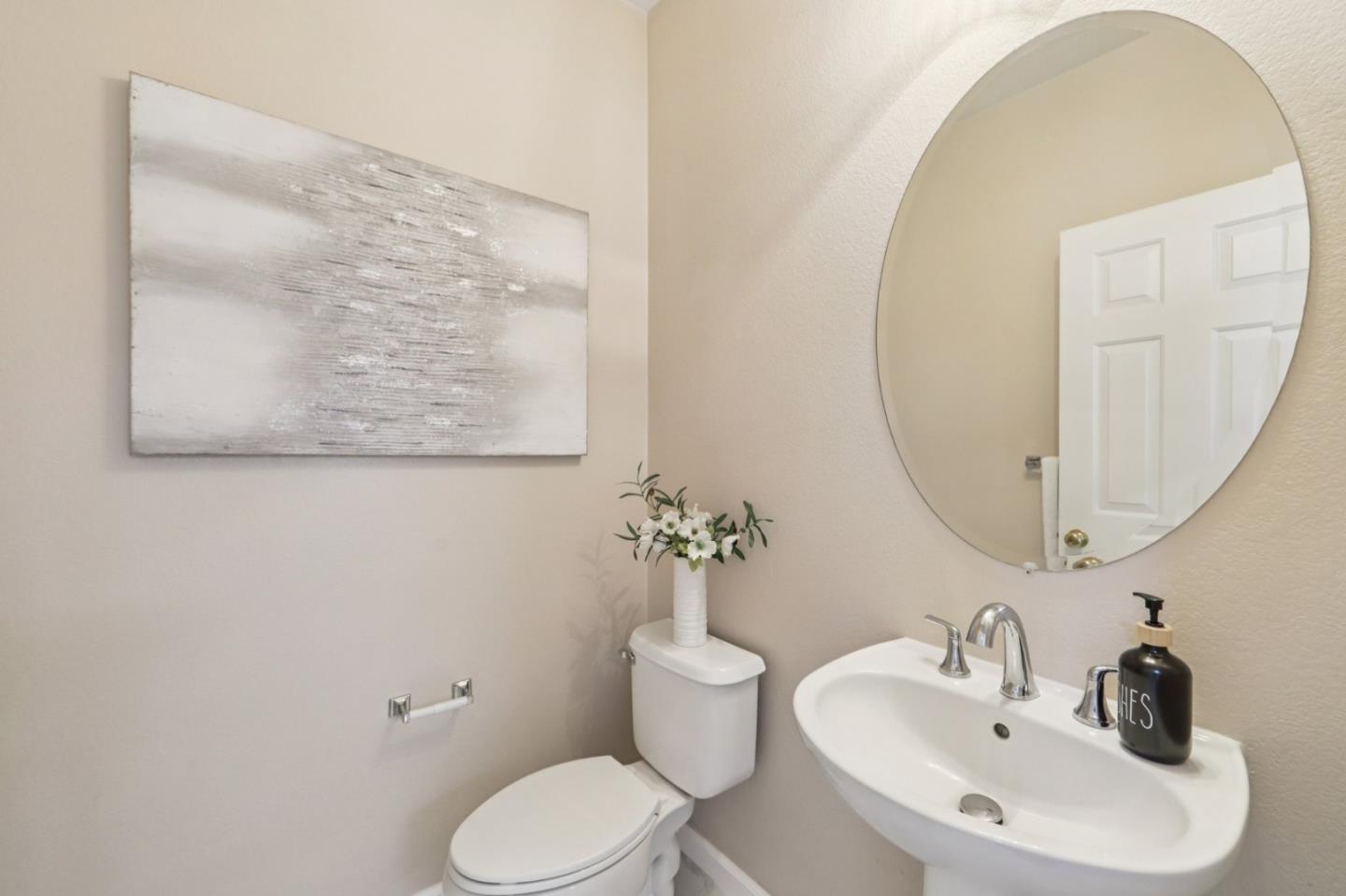 4011 Greenyard CT