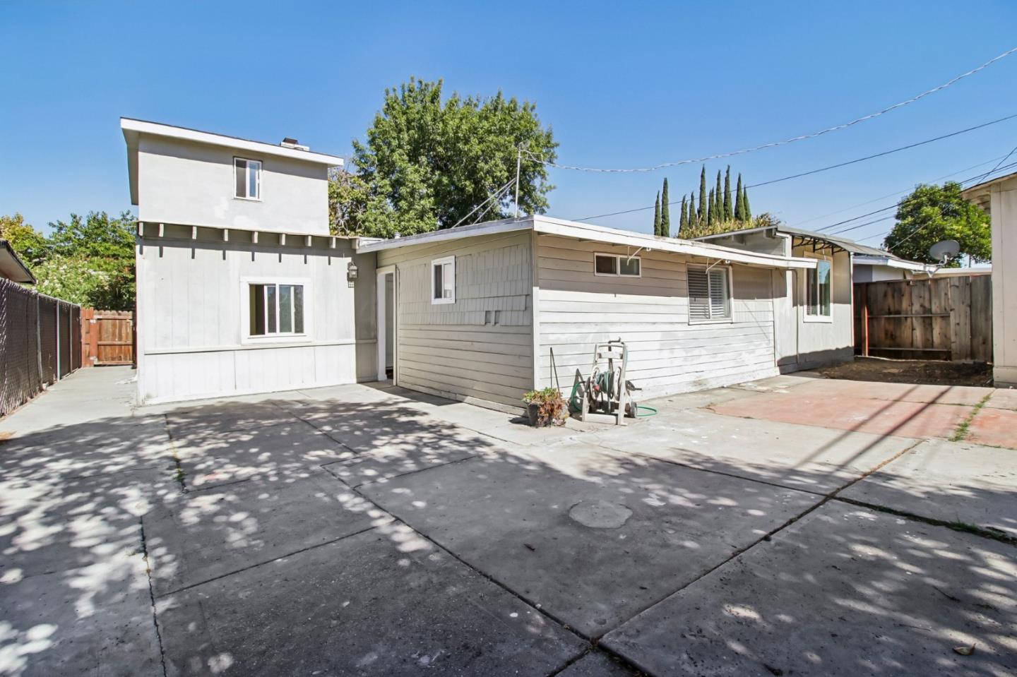 10081 Kenilworth WAY