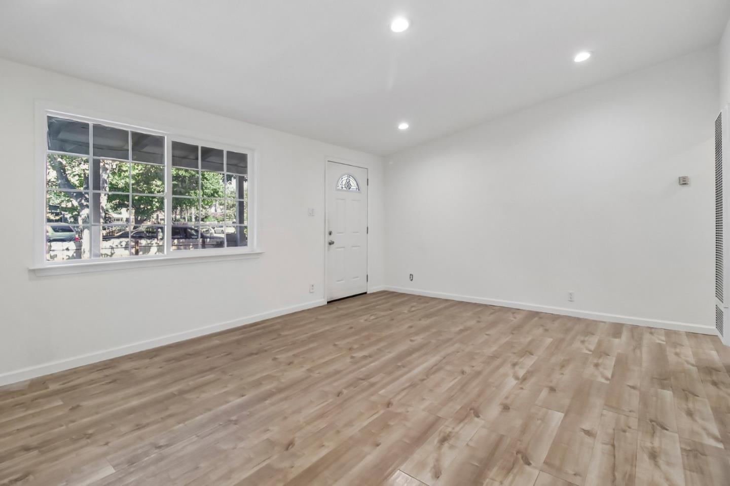 10081 Kenilworth WAY