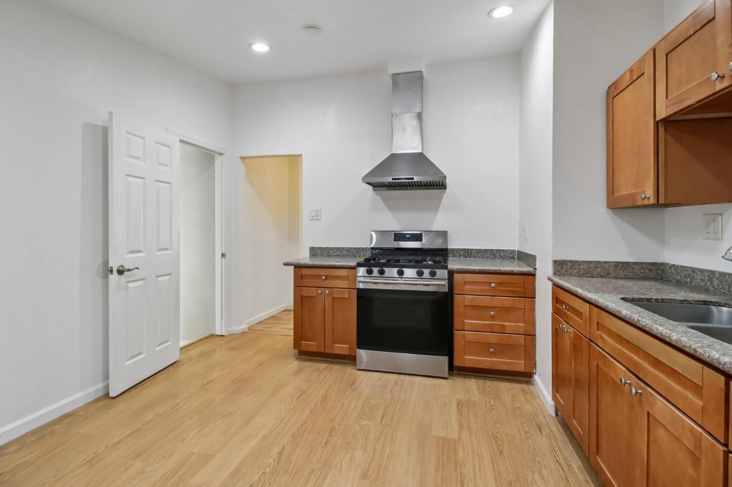 10081 Kenilworth WAY