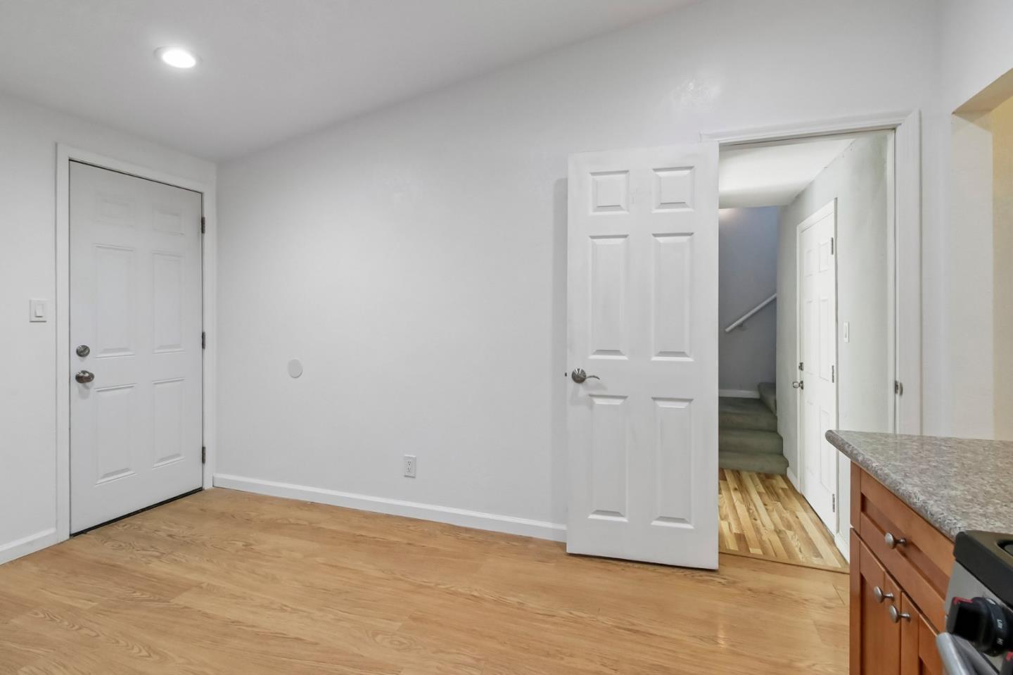 10081 Kenilworth WAY