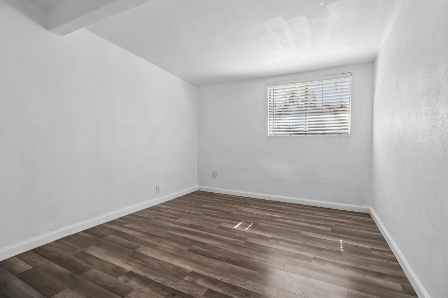 10081 Kenilworth WAY