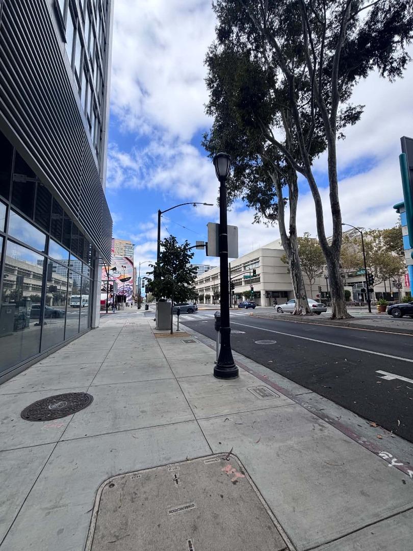 88 E San Carlos ST