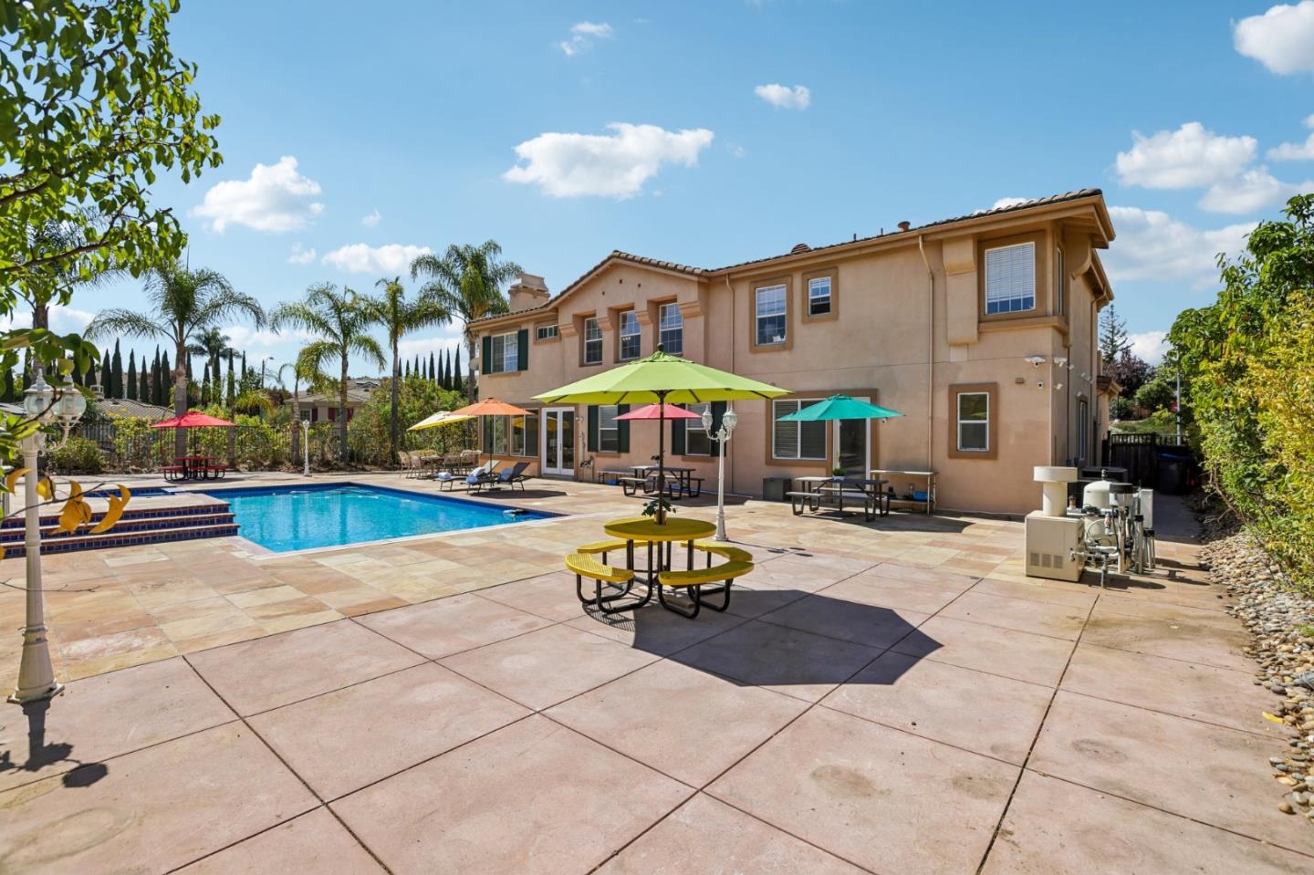 4498 Terra Brava PL
