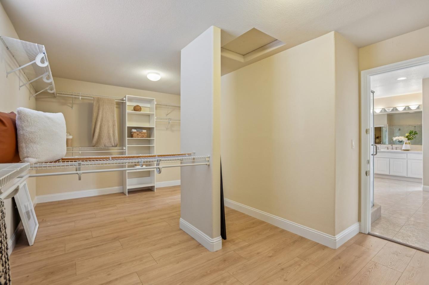 4498 Terra Brava PL