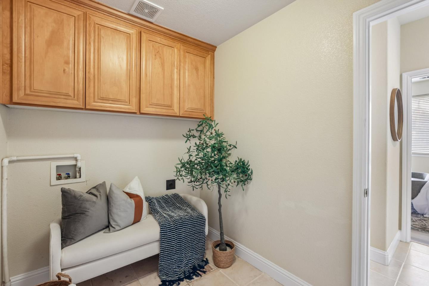 4498 Terra Brava PL
