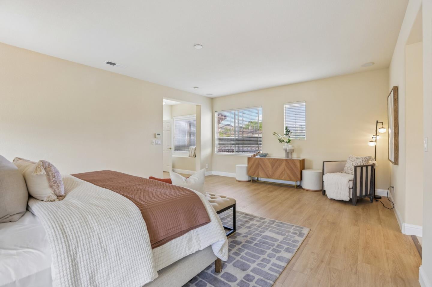 4498 Terra Brava PL